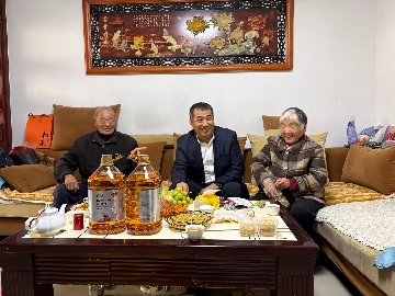 【長(zhǎng)田動(dòng)態(tài)】情暖重陽！長(zhǎng)田實(shí)業(yè)攜愛入戶，把關(guān)懷送到員工長(zhǎng)輩身邊