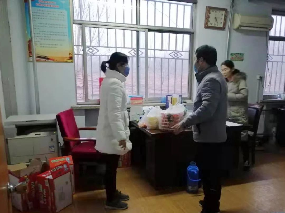 暖心!長(cháng)田實(shí)業(yè)為堅守一線(xiàn)的疾控中心醫護人員送去愛(ài)心餐